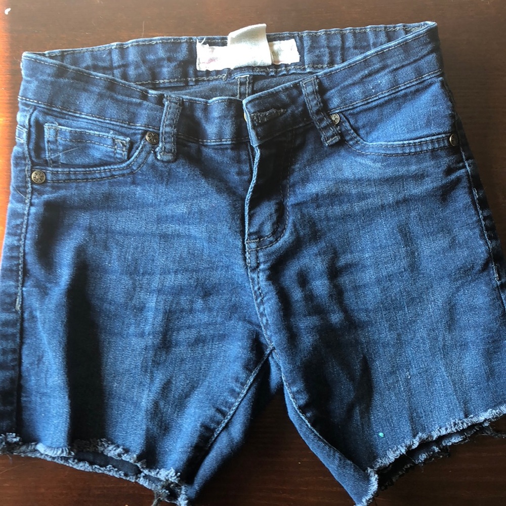 FREE PLANET dark denim jean shorts